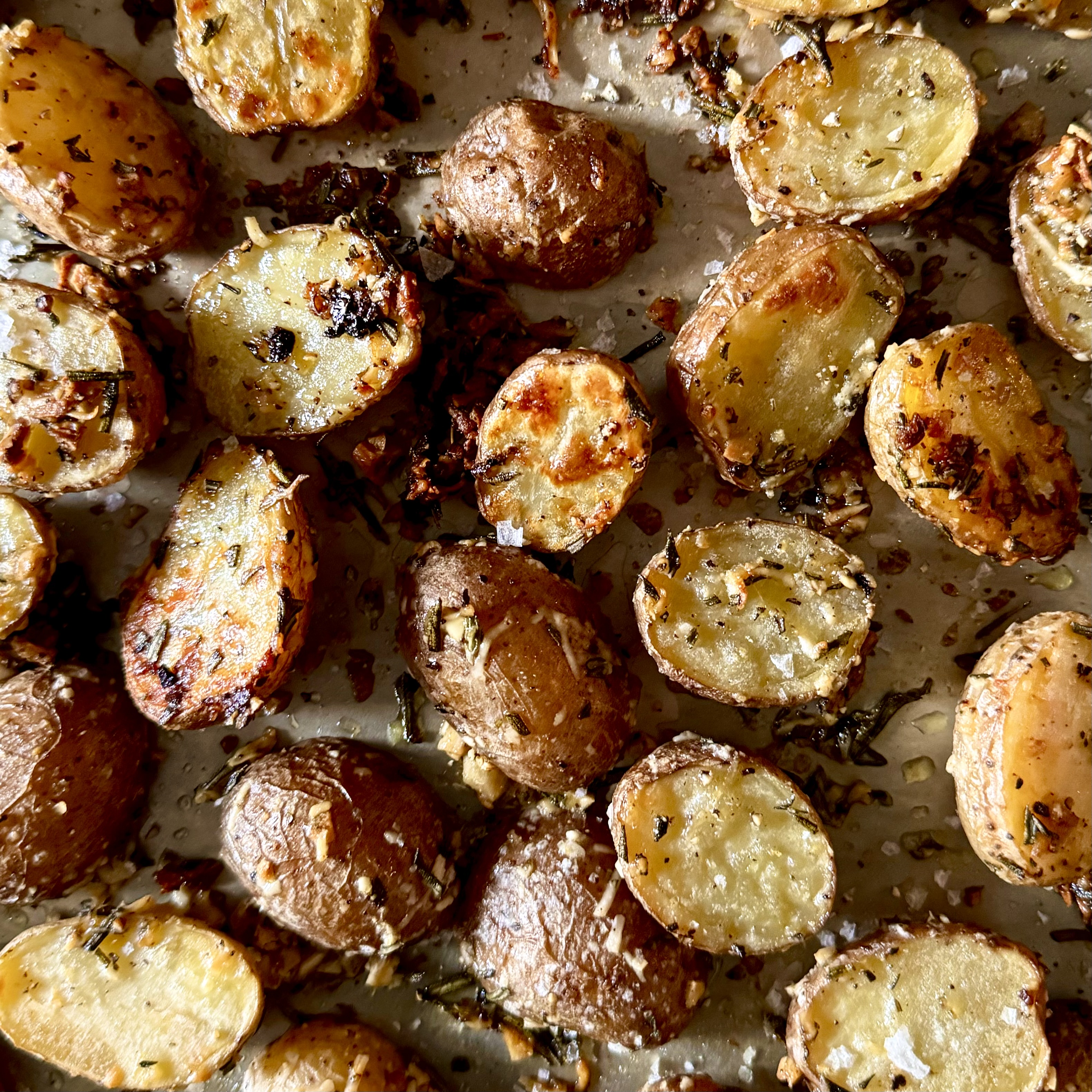 Roasted Garlic Herb Parmesan Potatoes