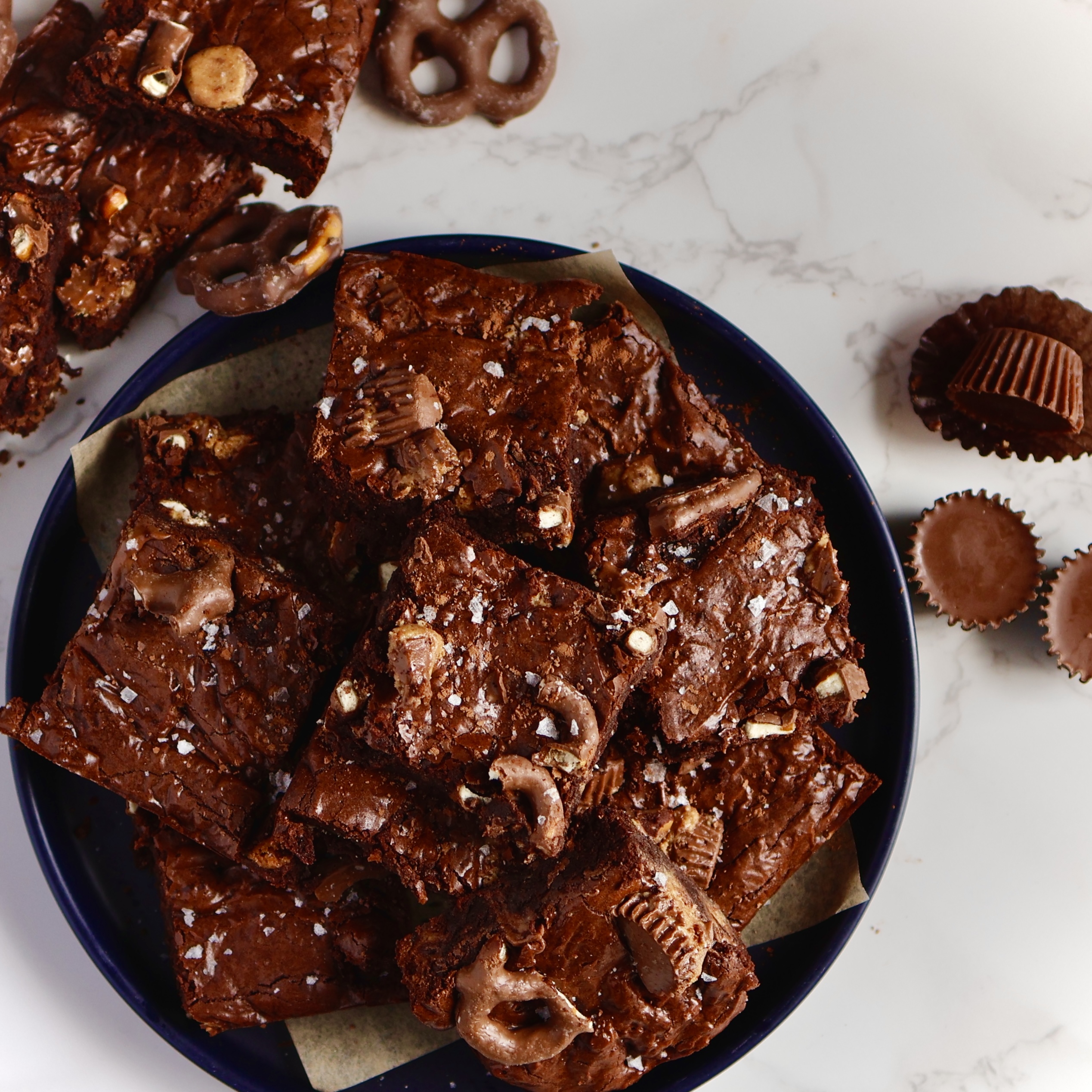 Brownies with Peanut Butter Cups and Pretzels